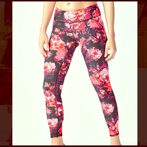 Fabletics crop leggings!